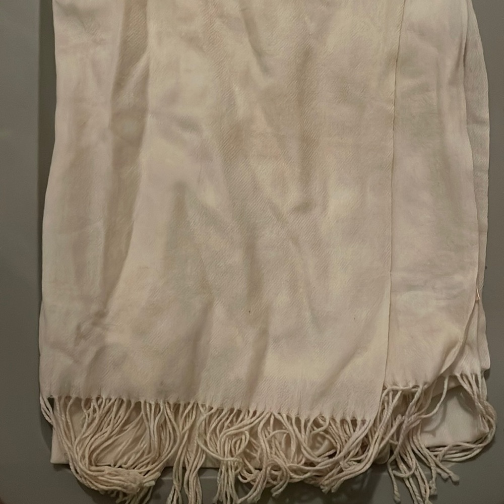 Preowned cashmere scarf